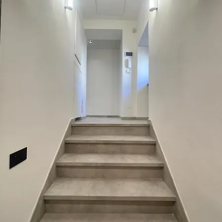 Pitti's Design Apartment *